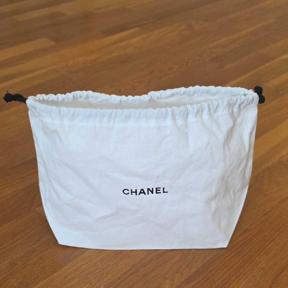 CHANEL White Cotton Dust Bag